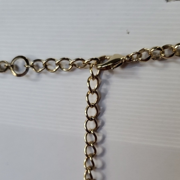 Avon Gold and White Necklace with Geometric Design - Picture 3 of 6